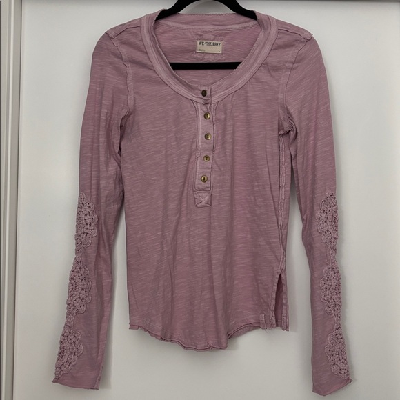 Free People We The Free Our Song Henley in Candied Lilac - Picture 5 of 8